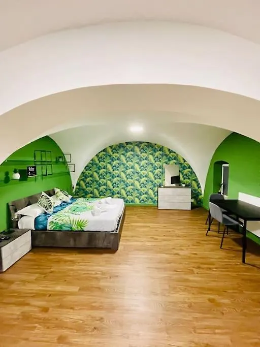 Suite169 La Nicchia In Centro Bari Apartment